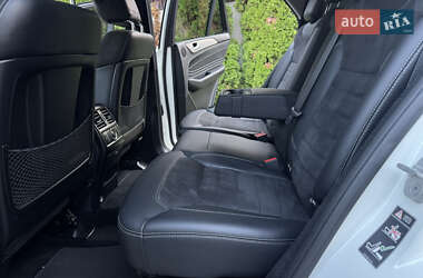 Внедорожник / Кроссовер Mercedes-Benz M-Class 2011 в 