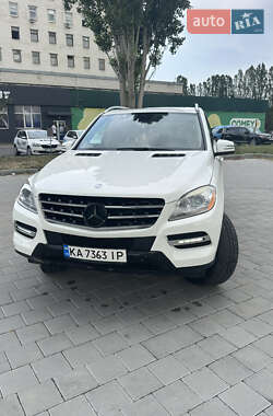 Внедорожник / Кроссовер Mercedes-Benz M-Class 2011 в 