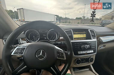 Внедорожник / Кроссовер Mercedes-Benz M-Class 2011 в 