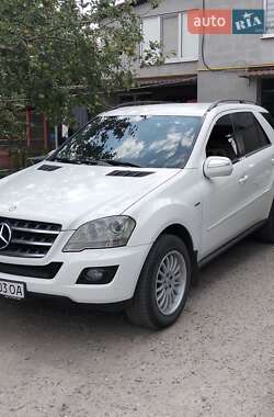 Внедорожник / Кроссовер Mercedes-Benz M-Class 2009 в 