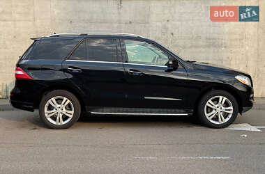 Внедорожник / Кроссовер Mercedes-Benz M-Class 2015 в Киеве