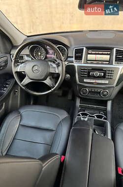 Внедорожник / Кроссовер Mercedes-Benz M-Class 2015 в 