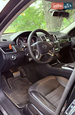 Внедорожник / Кроссовер Mercedes-Benz M-Class 2015 в 