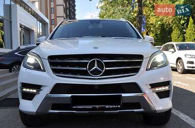 Внедорожник / Кроссовер Mercedes-Benz M-Class 2013 в 