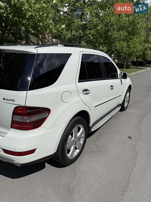 Внедорожник / Кроссовер Mercedes-Benz M-Class 2008 в Днепре фото 5 Внедорожник / Кроссовер Mercedes-Benz M-Class 2008 в Днепре