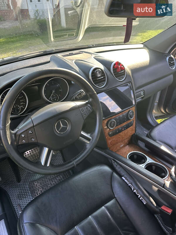 Внедорожник / Кроссовер Mercedes-Benz M-Class 2008 в Черновцах
