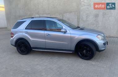 Внедорожник / Кроссовер Mercedes-Benz M-Class 2007 в 
