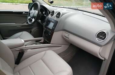 Внедорожник / Кроссовер Mercedes-Benz M-Class 2010 в 
