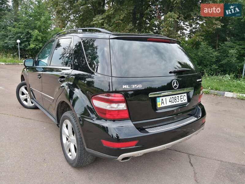 Позашляховик / Кросовер Mercedes-Benz M-Class 2010 в Шостці