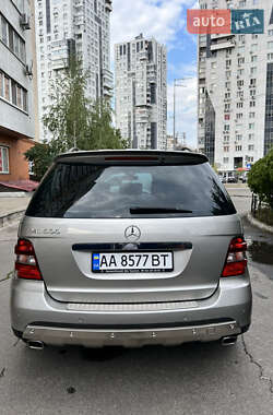Внедорожник / Кроссовер Mercedes-Benz M-Class 2006 в 