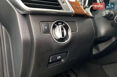 Внедорожник / Кроссовер Mercedes-Benz M-Class 2013 в 