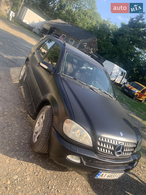 Mercedes-Benz M-Class 2003