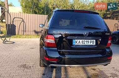 Внедорожник / Кроссовер Mercedes-Benz M-Class 2009 в 