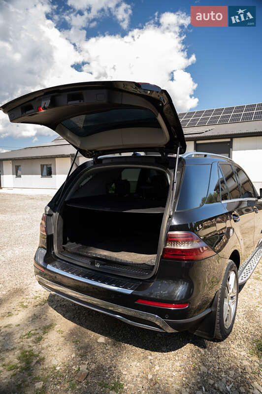 Внедорожник / Кроссовер Mercedes-Benz M-Class 2011 в Болехове