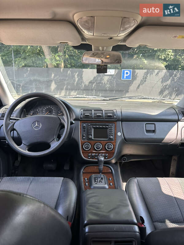 Внедорожник / Кроссовер Mercedes-Benz M-Class 2005 в Киеве