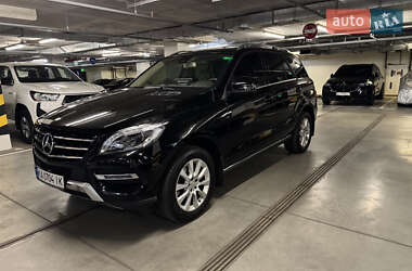 Внедорожник / Кроссовер Mercedes-Benz M-Class 2013 в 