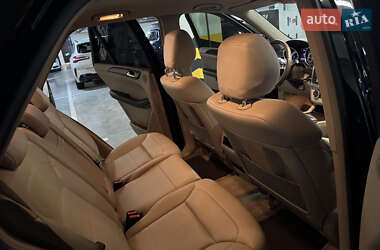 Внедорожник / Кроссовер Mercedes-Benz M-Class 2013 в 