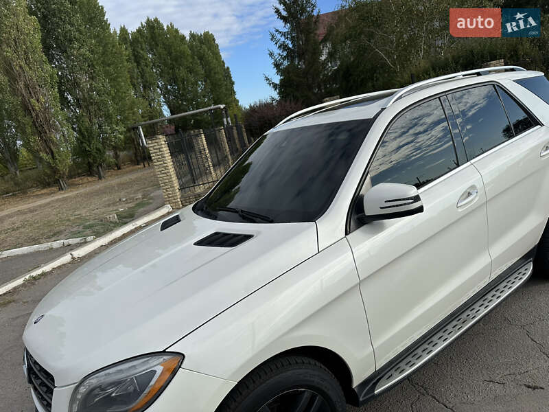 Внедорожник / Кроссовер Mercedes-Benz M-Class 2012 в Днепре