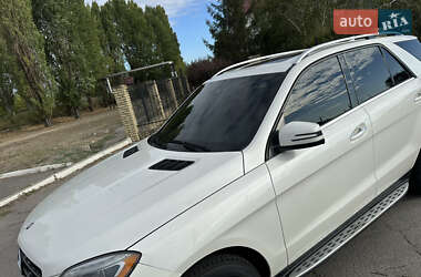 Внедорожник / Кроссовер Mercedes-Benz M-Class 2012 в 
