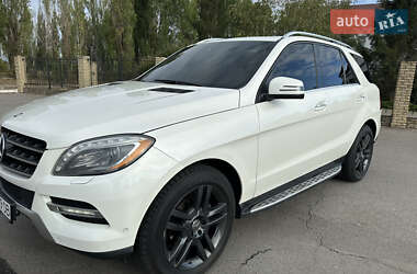 Внедорожник / Кроссовер Mercedes-Benz M-Class 2012 в 
