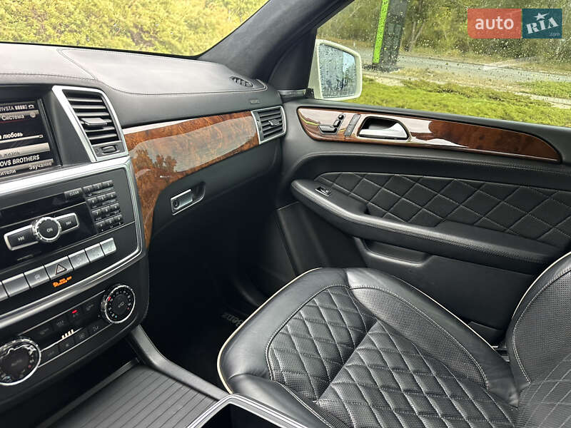 Внедорожник / Кроссовер Mercedes-Benz M-Class 2012 в Днепре