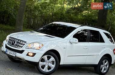 Внедорожник / Кроссовер Mercedes-Benz M-Class 2009 в 