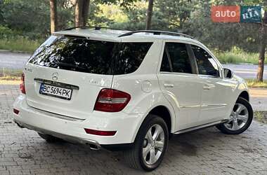 Внедорожник / Кроссовер Mercedes-Benz M-Class 2009 в 