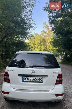 Внедорожник / Кроссовер Mercedes-Benz M-Class 2011 в 