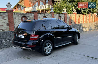 Внедорожник / Кроссовер Mercedes-Benz M-Class 2010 в 