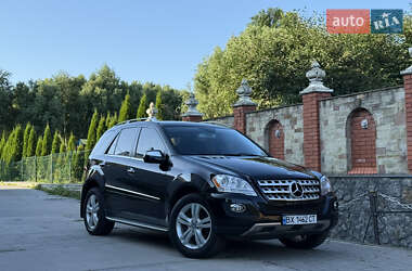 Внедорожник / Кроссовер Mercedes-Benz M-Class 2010 в 