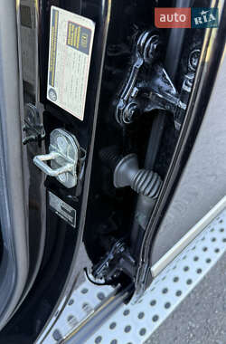 Внедорожник / Кроссовер Mercedes-Benz M-Class 2010 в 