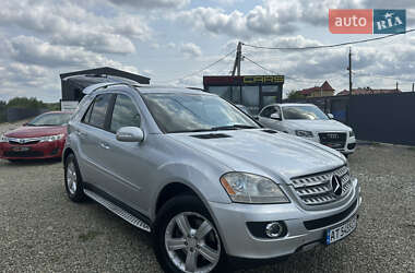 Внедорожник / Кроссовер Mercedes-Benz M-Class 2005 в 