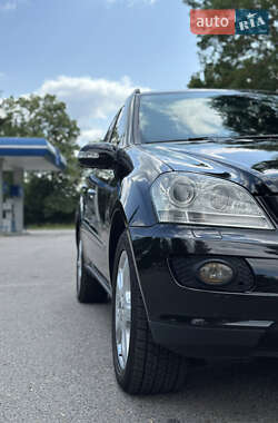 Внедорожник / Кроссовер Mercedes-Benz M-Class 2006 в 