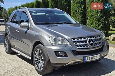 Внедорожник / Кроссовер Mercedes-Benz M-Class 2010 в 
