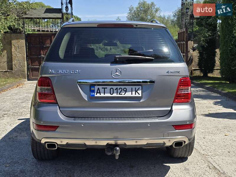 Позашляховик / Кросовер Mercedes-Benz M-Class 2010 в Калуші фото 7 Позашляховик / Кросовер Mercedes-Benz M-Class 2010 в Калуші