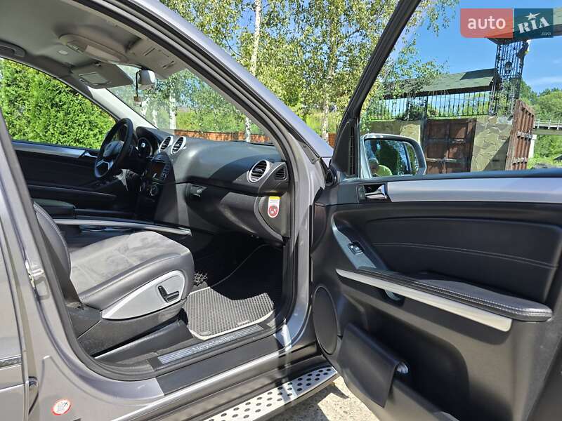 Позашляховик / Кросовер Mercedes-Benz M-Class 2010 в Калуші фото 32 Позашляховик / Кросовер Mercedes-Benz M-Class 2010 в Калуші