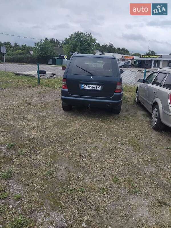 Mercedes-Benz M-Class 1999