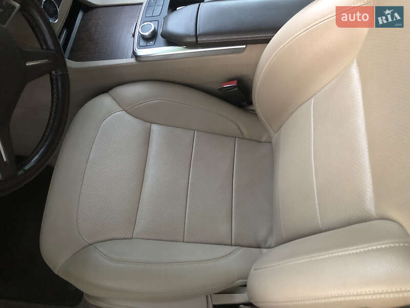 Внедорожник / Кроссовер Mercedes-Benz M-Class 2015 в Черкассах