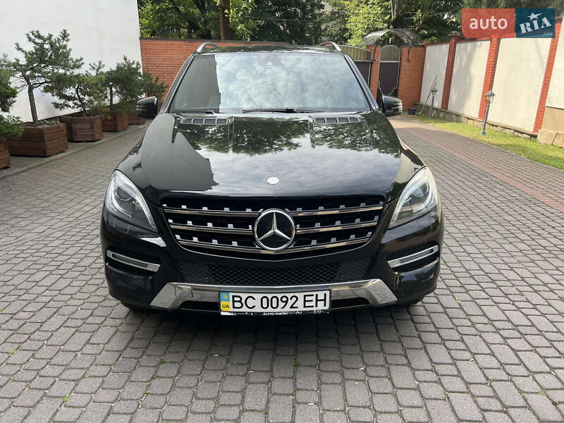 Внедорожник / Кроссовер Mercedes-Benz M-Class 2014 в Львове