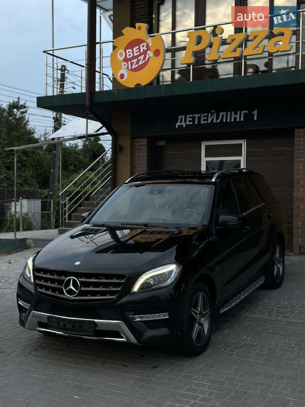 Mercedes-Benz M-Class 2012