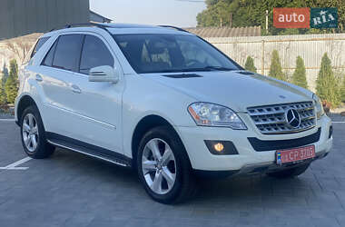 Внедорожник / Кроссовер Mercedes-Benz M-Class 2011 в 