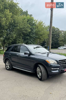 Внедорожник / Кроссовер Mercedes-Benz M-Class 2014 в 