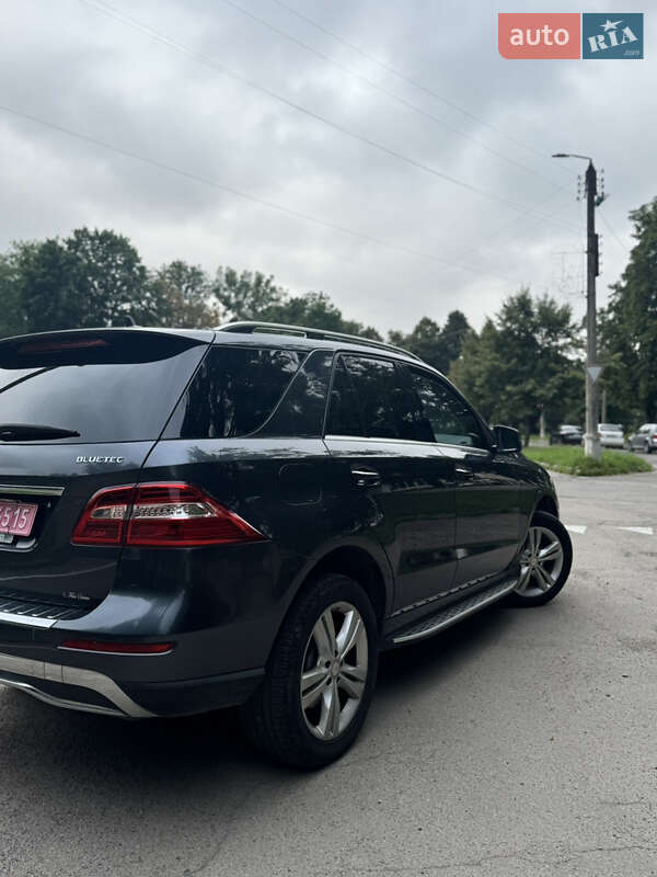 Внедорожник / Кроссовер Mercedes-Benz M-Class 2014 в Калуше