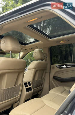 Внедорожник / Кроссовер Mercedes-Benz M-Class 2014 в 