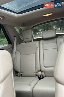 Внедорожник / Кроссовер Mercedes-Benz M-Class 2014 в 