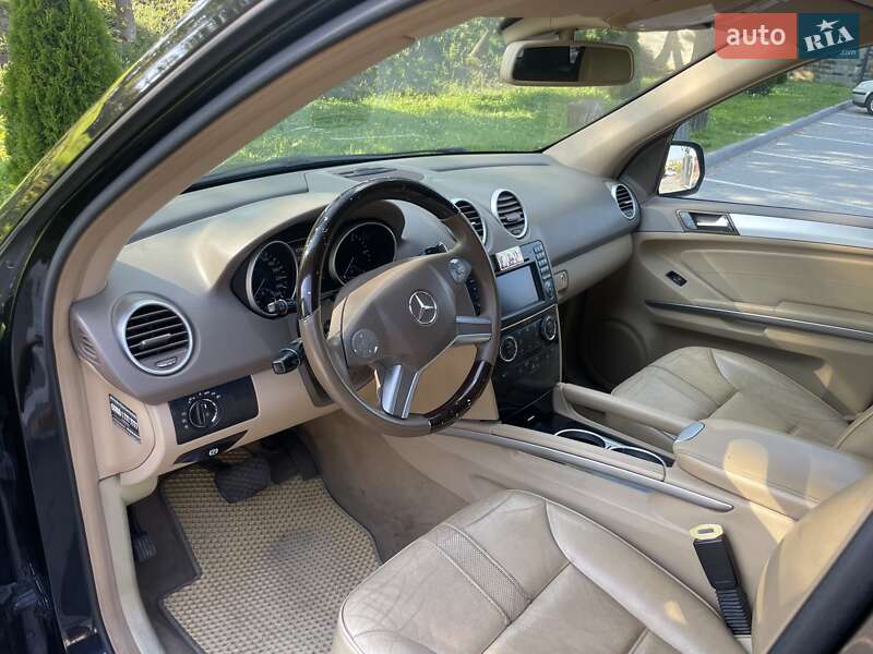 Внедорожник / Кроссовер Mercedes-Benz M-Class 2009 в Хмельницком