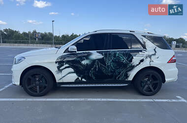 Внедорожник / Кроссовер Mercedes-Benz M-Class 2013 в 