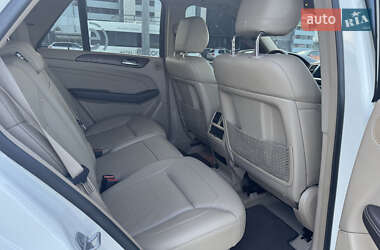 Внедорожник / Кроссовер Mercedes-Benz M-Class 2013 в 