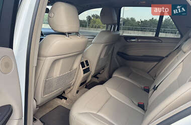 Внедорожник / Кроссовер Mercedes-Benz M-Class 2013 в 