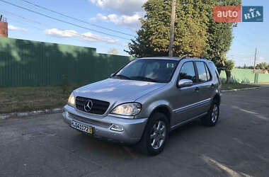 Внедорожник / Кроссовер Mercedes-Benz M-Class 2002 в Киеве